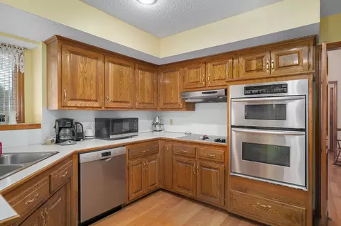 Kitchen - 2017 E Richmond St, Springfield, MO 65804 photo 2 of 3