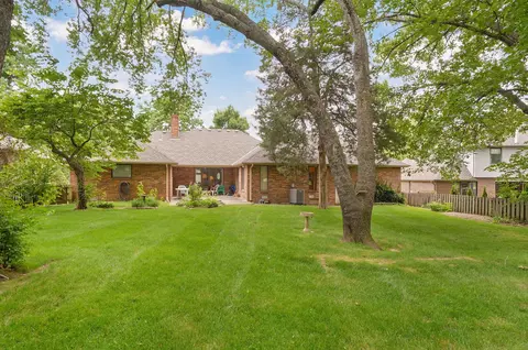 Exterior - 2017 E Richmond St, Springfield, MO 65804 photo 7 of 10