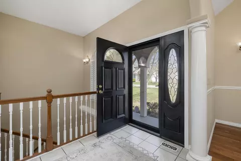 Entry Way - 2520 W Arlington St, Springfield, MO 65810 photo 1 of 4
