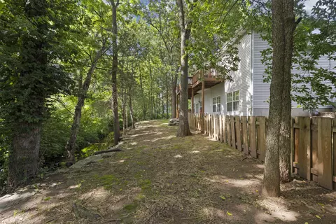 Exterior - 2520 W Arlington St, Springfield, MO 65810 photo 16 of 17