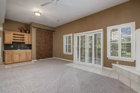 Living - 2520 W Arlington St, Springfield, MO 65810 photo 8 of 10
