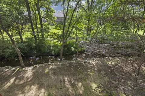 Exterior - 2520 W Arlington St, Springfield, MO 65810 photo 10 of 17