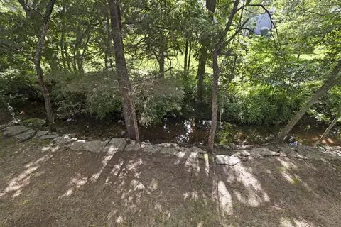 View/Area - 2520 W Arlington St, Springfield, MO 65810 photo 1 of 1