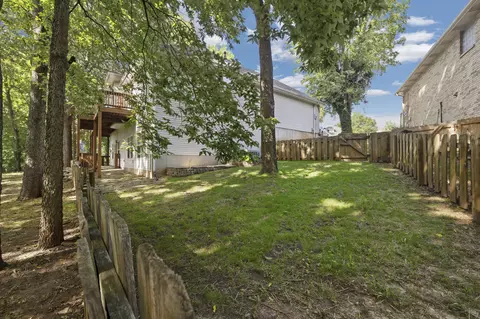 Exterior - 2520 W Arlington St, Springfield, MO 65810 photo 15 of 17