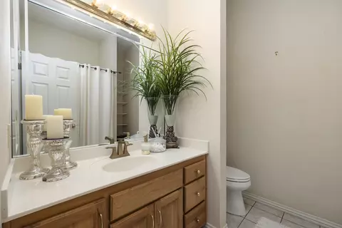 Bath - 2520 W Arlington St, Springfield, MO 65810 photo 6 of 6