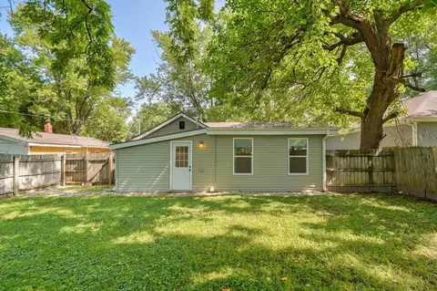 Exterior - 2510 W Madison St, Springfield, MO 65802 photo 5 of 7