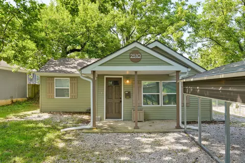 2510 W Madison St, Springfield, MO 65802