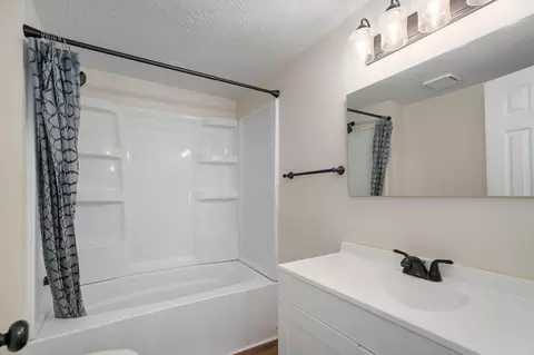 Bath - 2510 W Madison St, Springfield, MO 65802 photo 1 of 1