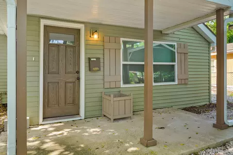 Exterior - 2510 W Madison St, Springfield, MO 65802 photo 2 of 7