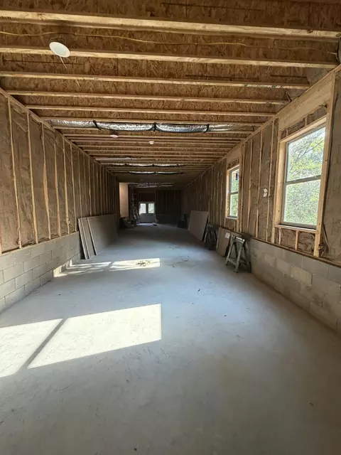 Entry Way - 329 N Ridge Pl, Branson, MO 65616 photo 8 of 9