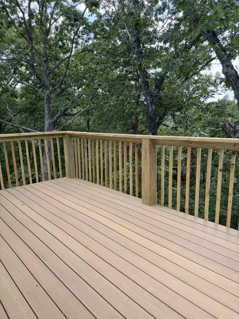 Exterior - 329 N Ridge Pl, Branson, MO 65616 photo 7 of 12
