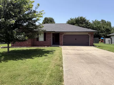 Exterior - 835 S Natalie Ave, Springfield, MO 65802 photo 5 of 5