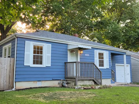 Exterior - 1553 S Pickwick Ave, Springfield, MO 65804 photo 2 of 23