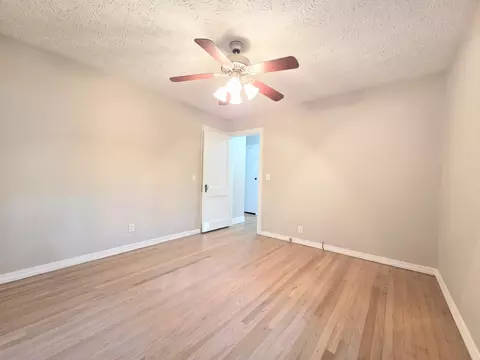 Bedroom - 1553 S Pickwick Ave, Springfield, MO 65804 photo 2 of 6
