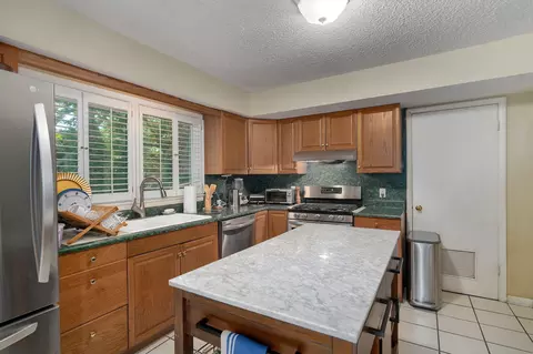 Kitchen - 1626 S St Charles Ave, Springfield, MO 65804 photo 2 of 4