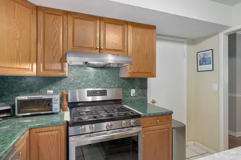 Kitchen - 1626 S St Charles Ave, Springfield, MO 65804 photo 3 of 4
