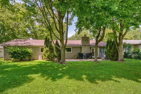 Exterior - 1626 S St Charles Ave, Springfield, MO 65804 photo 10 of 12
