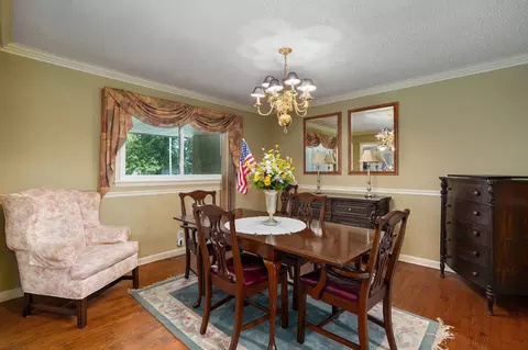 Dining - 1626 S St Charles Ave, Springfield, MO 65804 photo 1 of 2