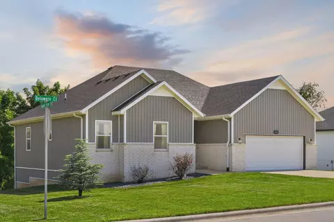 564 Delaware Ct, Rogersville, MO 65742