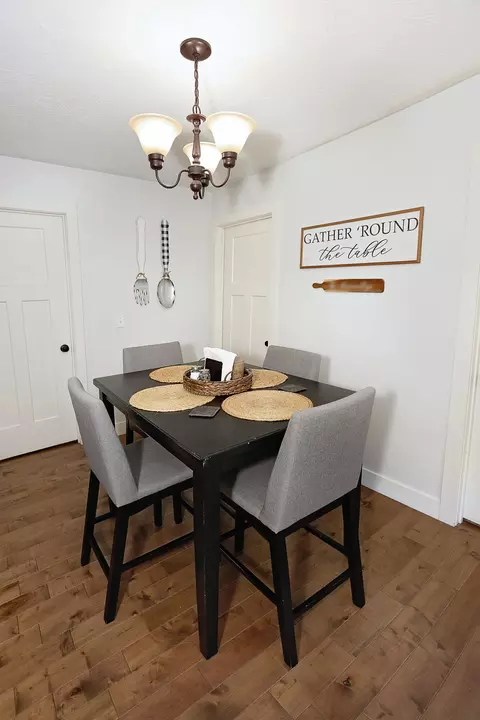 Dining - 249 Pine Ridge St, Marshfield, MO 65706 photo 1 of 1