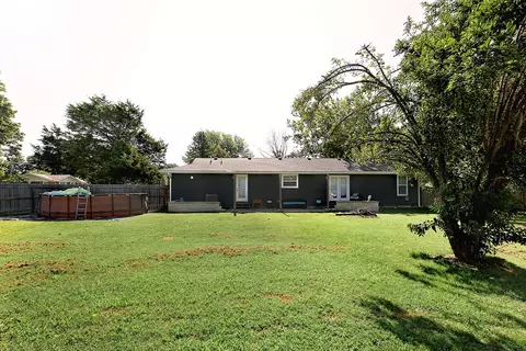 Exterior - 249 Pine Ridge St, Marshfield, MO 65706 photo 3 of 5