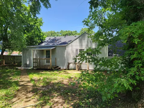 Exterior - 524 W Jackson St, Marshfield, MO 65706 photo 5 of 6
