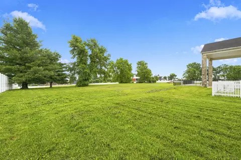 Exterior - 1132 N Farm Road 185, Springfield, MO 65802 photo 18 of 20