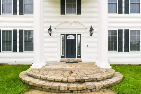 Exterior - 1132 N Farm Road 185, Springfield, MO 65802 photo 5 of 20