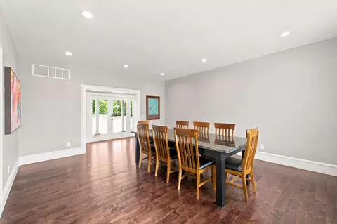 Dining - 1132 N Farm Road 185, Springfield, MO 65802 photo 2 of 3