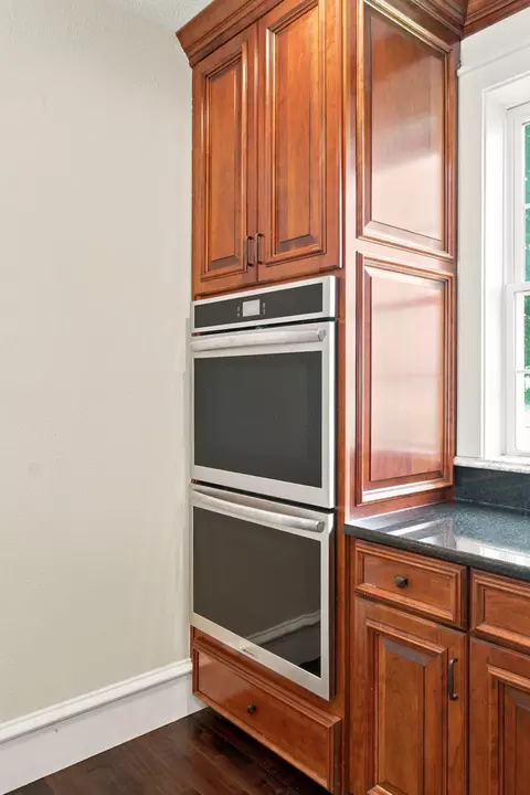 Kitchen - 1132 N Farm Road 185, Springfield, MO 65802 photo 5 of 7