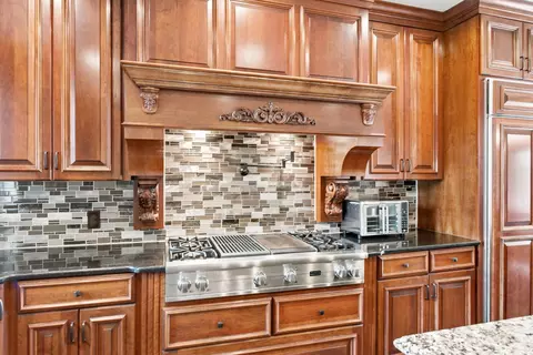 Kitchen - 1132 N Farm Road 185, Springfield, MO 65802 photo 4 of 7