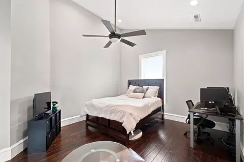 Bedroom - 1132 N Farm Road 185, Springfield, MO 65802 photo 3 of 3