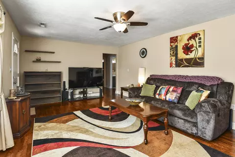 2233 S Roanoke Ave, Springfield, MO 65807 photo 12