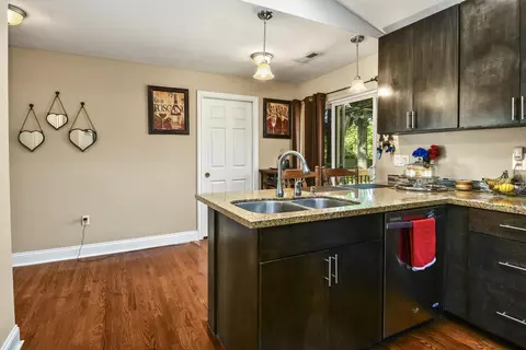 2233 S Roanoke Ave, Springfield, MO 65807 photo 18