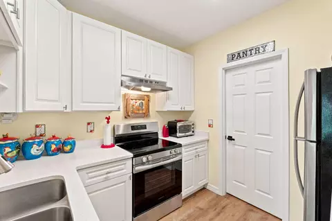 Kitchen - 1005 Denali Dr, Nixa, MO 65714 photo 5 of 6