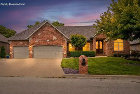 Exterior - 1005 Denali Dr, Nixa, MO 65714 photo 1 of 16