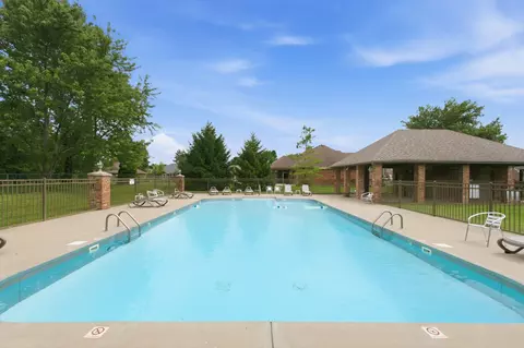 Exterior - 1005 Denali Dr, Nixa, MO 65714 photo 13 of 16