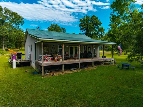 19716 St Hwy N, Squires, MO 65755