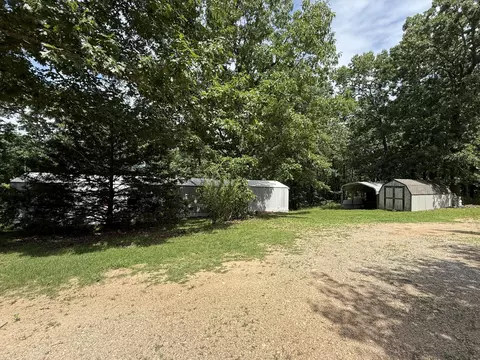 Exterior - 3365 County Road 153, Gainesville, MO 65655 photo 2 of 10
