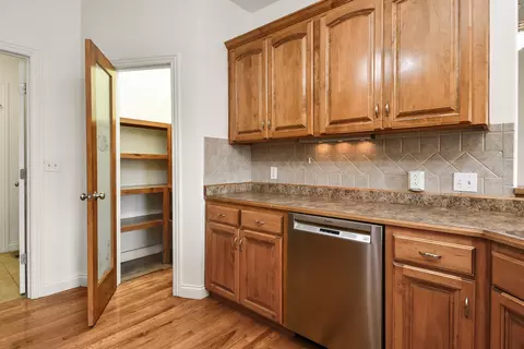 Kitchen - 912 E Welch St, Nixa, MO 65714 photo 3 of 7