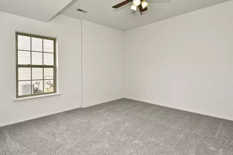 Bedroom - 912 E Welch St, Nixa, MO 65714 photo 9 of 10