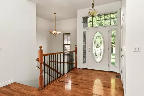 Entry Way - 912 E Welch St, Nixa, MO 65714 photo 1 of 1