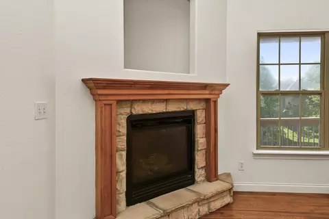 Living - 912 E Welch St, Nixa, MO 65714 photo 4 of 9