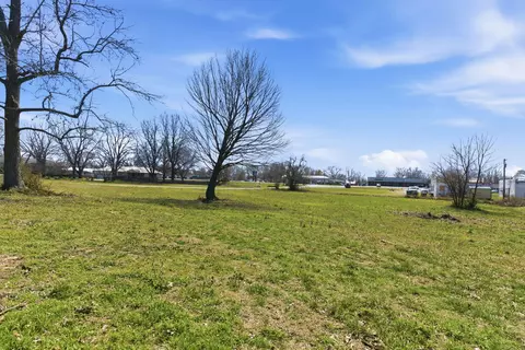 301 W Mount Vernon Blvd, Mount Vernon, MO 65712 photo 6