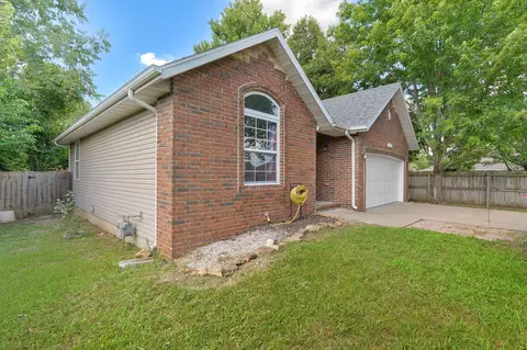 3977 W Beechwood St, Springfield, MO 65807 photo 2