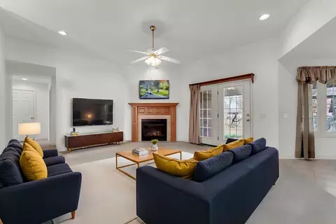 Living - 3755 W Eaglecrest St, Battlefield, MO 65619 photo 2 of 2