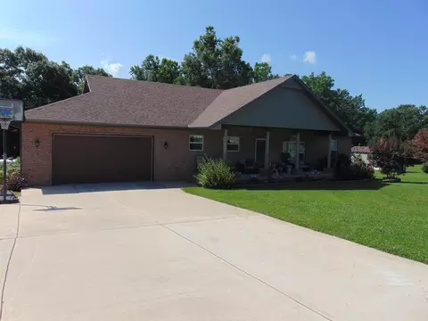 6103 Hunters Glen Rd, Seligman, MO 65745