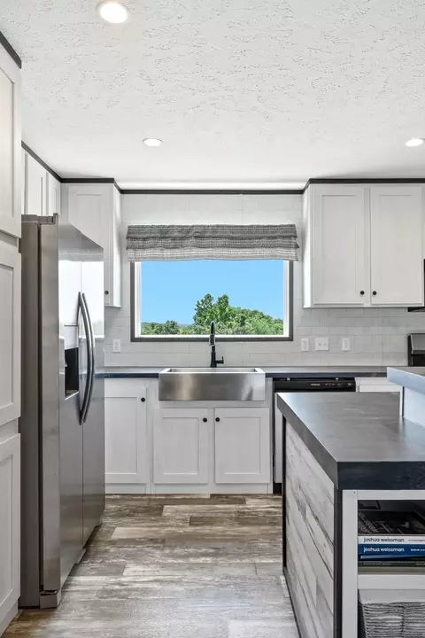 Kitchen - 6060 State Highway M, Clever, MO 65631 photo 1 of 4