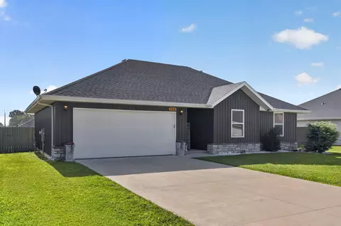 446 Hudson Ave, Republic, MO 65738 photo 2