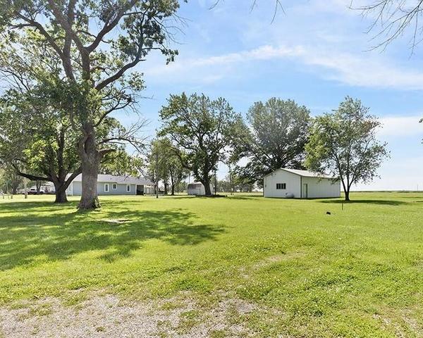 301 E 17th St, Lockwood, MO 65682